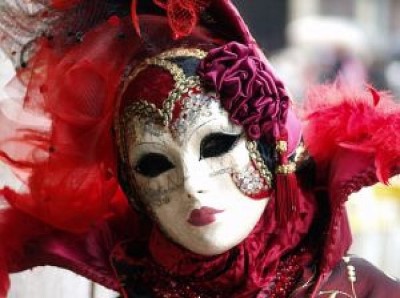 Résultat de recherche d'images pour "¿Carnaval? o las máscaras que se usan todo el año?"