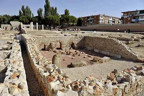 Ciudad romana de Complutum: Foro, trama urbana y 